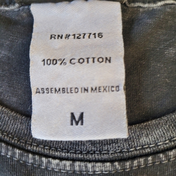 Harley Davidson Womens SZ Medium T-Shirt Gray Black Short Sleeve Black Hills - Picture 4 of 8